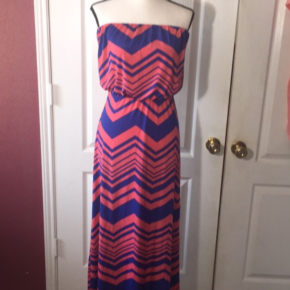Lucy Love Dresses & Skirts - Lucy Love blue/coral chevron printed maxi dress